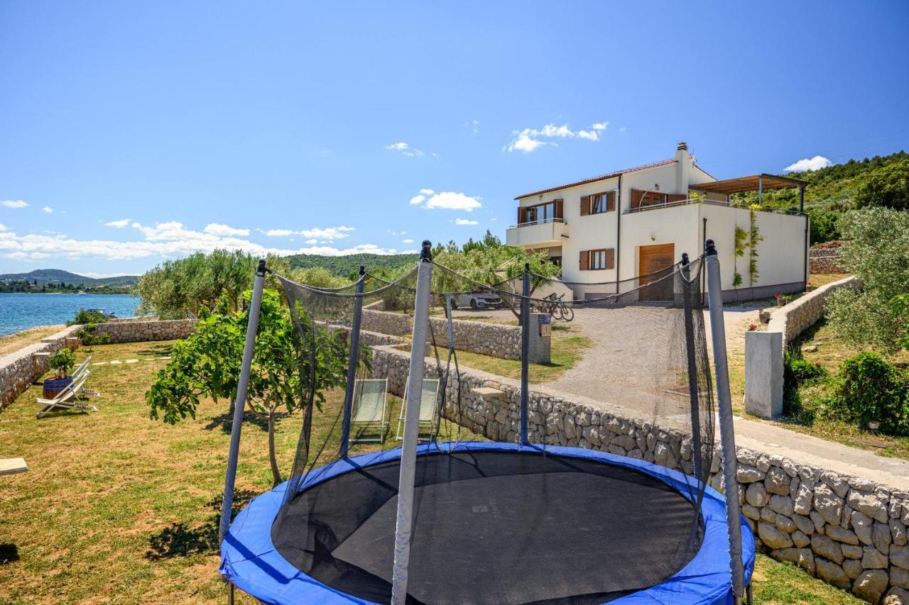 Sibenik Boats Apartment Raslina Ngoại thất bức ảnh