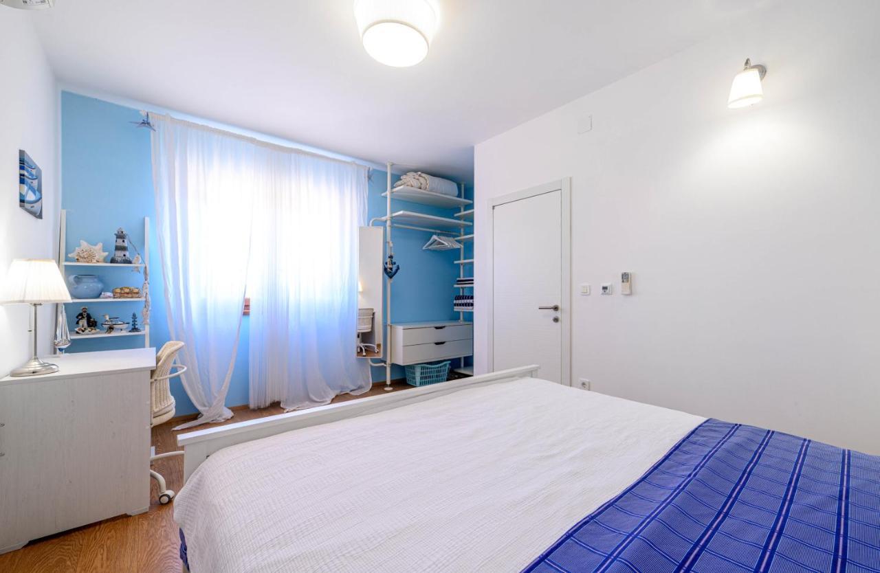 Sibenik Boats Apartment Raslina Ngoại thất bức ảnh