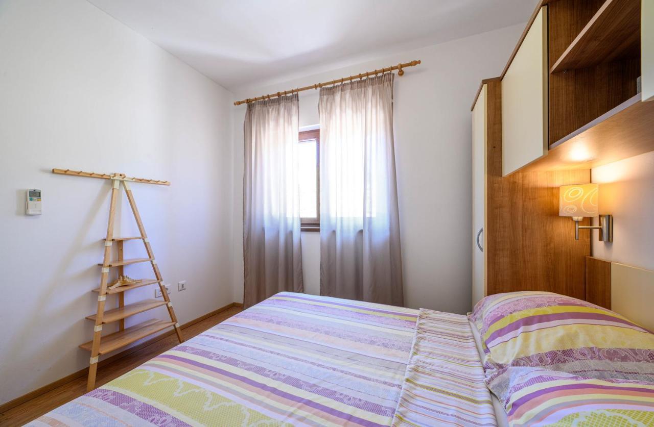 Sibenik Boats Apartment Raslina Ngoại thất bức ảnh